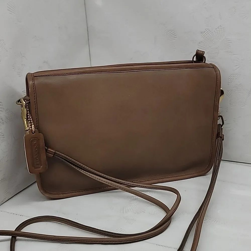 COACH Rare VINTAGE NYC CONVERIBLE BASIC BAG CLUTCH SHOULDER WRISTLET
